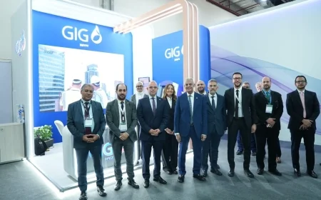 رئيس هيئة الرقابة المالية يستعرض استراتيجية “التنظيم الذكي” أمام رئيس الوزراء في معرض Cairo ICT 2025