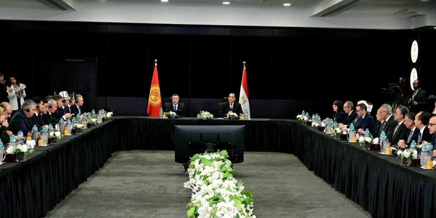 مدبولي ورئيس قيرغيزيا يترأسان المائدة المستديرة الاقتصادية المشتركة.. ورئيس الوزراء يؤكد: الزيارة تؤسس لمرحلة جديدة من التعاون المُكثف