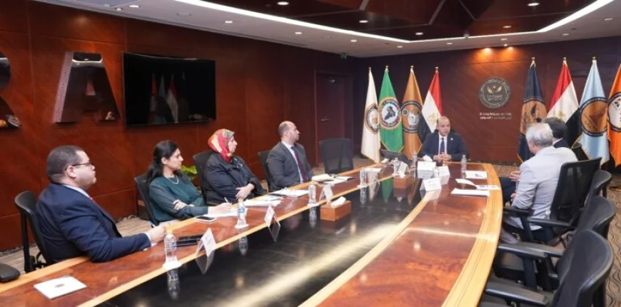 رئيس الرقابة المالية يبحث مع "سيتي بنك" تعزيز جاذبية سوق المال.. و"فريد" يؤكد: إصدار قرارات لـ "الشورت سيلنج" قبل نهاية العام لزيادة السيولة