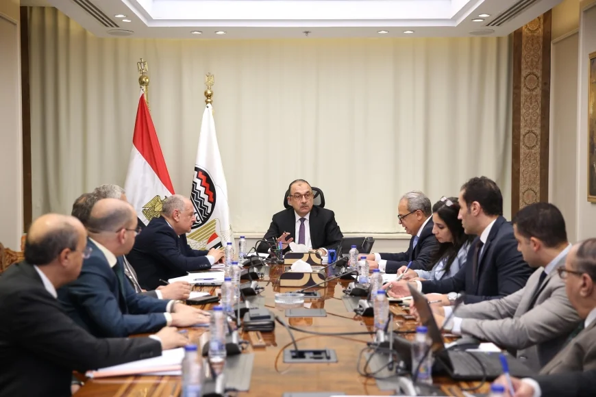 وزير قطاع الأعمال العام يجتمع بالرؤساء التنفيذيين للشركات القابضة لمتابعة موقف تطبيق نظام "ERP" في الشركات التابعة