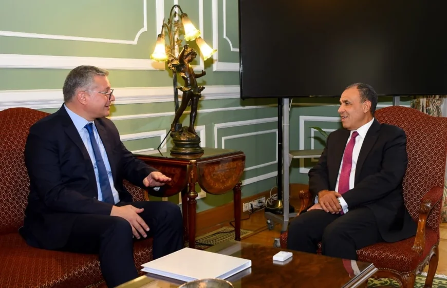 تنسيق رفيع المستوى لدعم قطاع الطاقة.. "الخارجية" و"البترول" تتوحدان لجذب الاستثمار وتعزيز الريادة الإقليمية