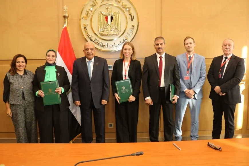 بمبلغ 50 مليون يورو..  وزير الكهرباء  يشهد مراسم توقيع اتفاقية مبادلة الديون بين مصر وألمانيا