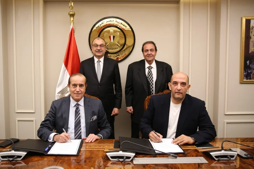 وزير قطاع الأعمال العام يشهد توقيع اتفاق تكميلي لعقود تطوير "مجاويش" بالغردقة .. ونستهدف تعظيم عوائد "مصر للسياحة "ودعم القطاع السياحي