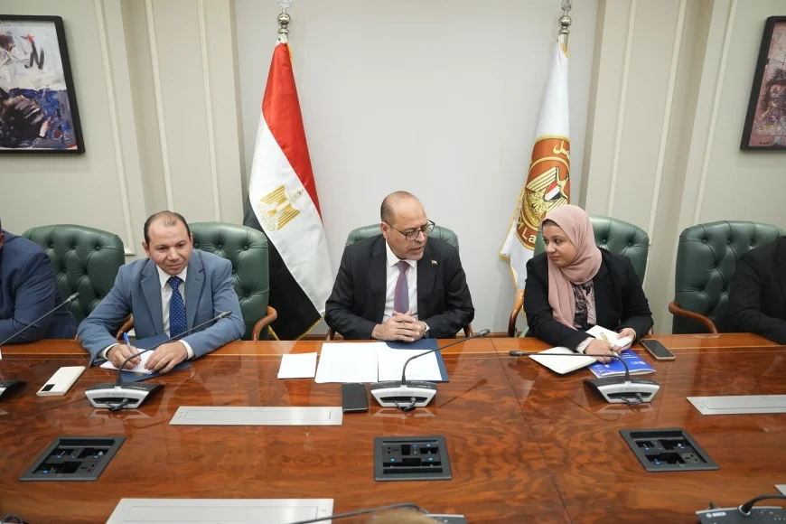 وزير العمل يبحث مع البنك الدولي دعم "الاستراتيجية الوطنية للتشغيل" وتطوير المراصد