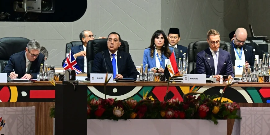 مدبولي يشارك نيابة عن الرئيس السيسي في الجلسة الافتتاحية لقمة مجموعة العشرين بجوهانسبرج