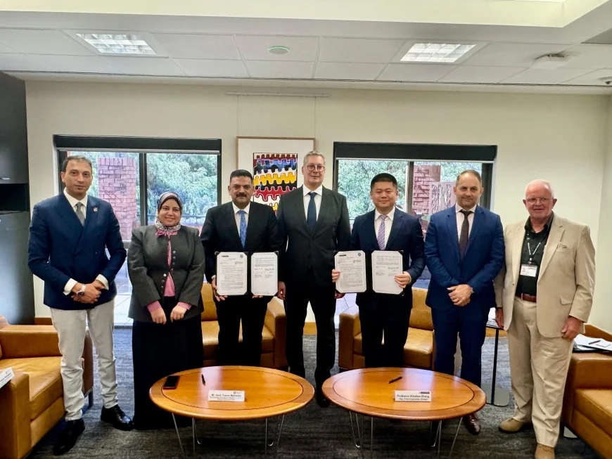 اتفاق مصري – أسترالي لتطوير الكوادر التعدينية.. وزير البترول يشهد توقيع خطاب النوايا مع جامعة كيرتن