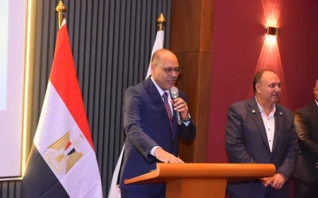 وزير العمل يفتتح  محطتين جديدتين للطاقة الشمسية بمصانع النساجون الشرقيون