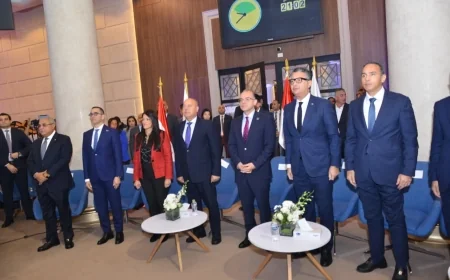 وزير التموين يشارك في افتتاح جلسة التداول بالبورصة احتفالًا باستحواذ "إيجيترانس" على "نوسكو"