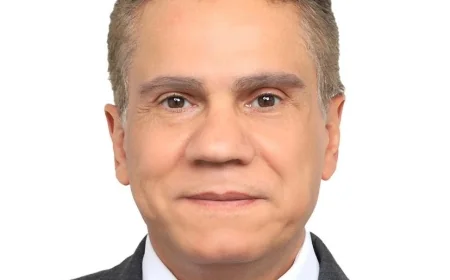 الأول من نوعه بالعربية..  صدور كتاب الإدارة الاستراتيجية في وسائل الإعلام للدكتور عاطف عبدالله 