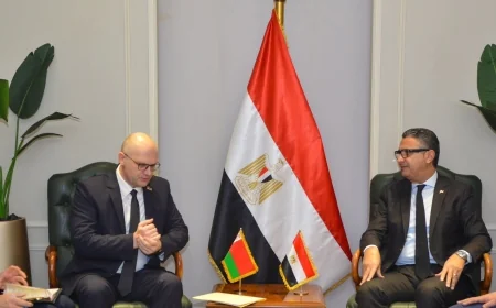 وزير التموين يبحث مع سفير بيلاروسيا تعزيز التعاون في الأمن الغذائي والتجارة الداخلية