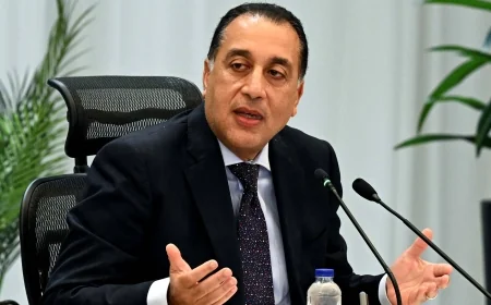 بقرار من رئيس مجلس الوزراء: الخميس 29 يناير الجاري إجازة رسمية بمناسبة عيد ثورة 25 يناير وعيد الشرطة