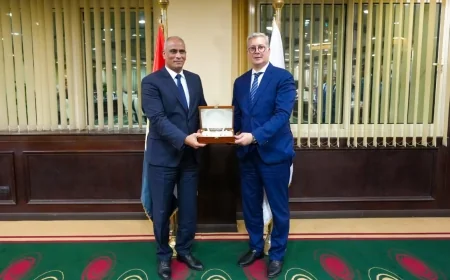 وزير البترول يكرّم المهندس إبراهيم مكي بمناسبة انتهاء فترة عمله رئيسًا لـ«إيكم»