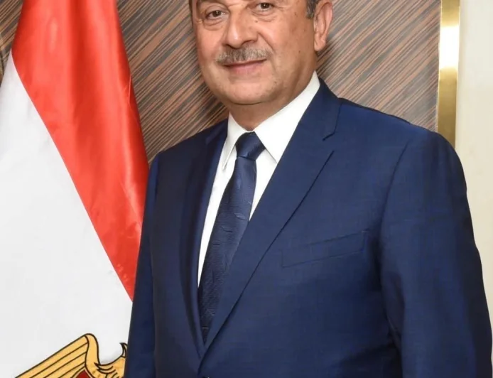 وزير قطاع الأعمال العام يهنئ العاملين بالقطاع بحلول العام الميلادي الجديد 2026