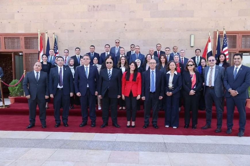 وزيرة التخطيط ووزير العدل يشهدان حفل تكريم خريجي برنامج "قيادة التغيير" ضمن مشروع الحوكمة القضائية