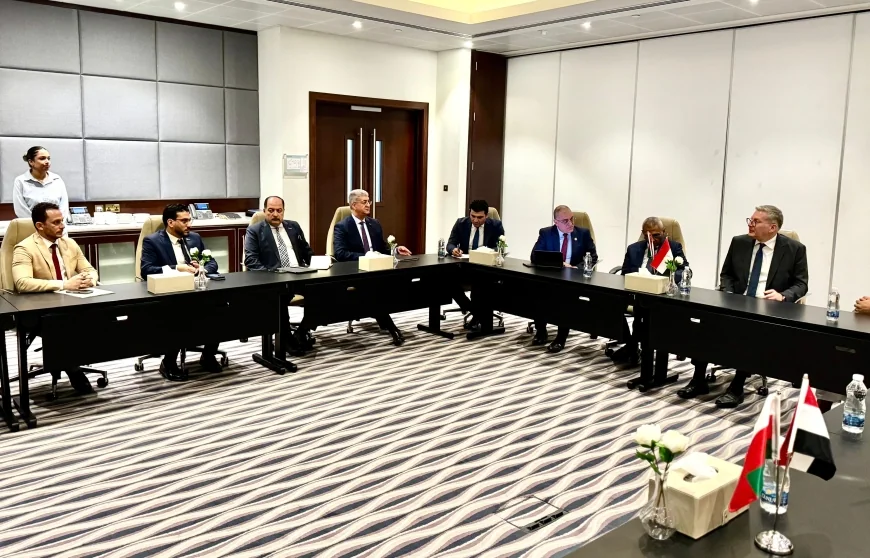 على هامش قمة الهيدروجين الأخضر.. وزير البترول والثروة المعدنية يعقد سلسلة لقاءات لبحث دعم تواجد الشركات المصرية في سلطنة عمان 