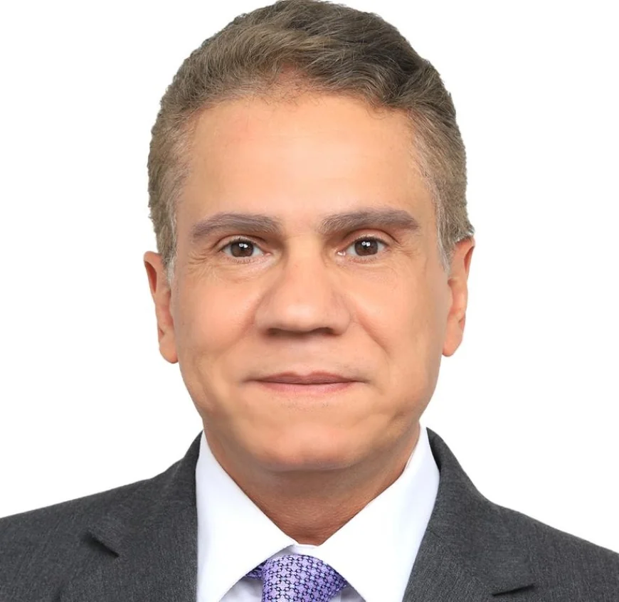 الأول من نوعه بالعربية..  صدور كتاب الإدارة الاستراتيجية في وسائل الإعلام للدكتور عاطف عبدالله 