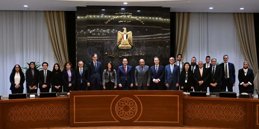 توقيع 6 مذكرات تفاهم واتفاقيات بين الحكومة المصرية والبنك الأوروبي لإعادة الإعمار والتنمية في مجالات الاستثمار والطاقة والتنمية المستدامة