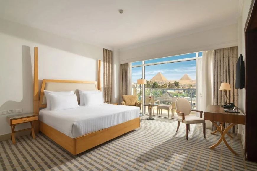 "شتيجنبرجر بيراميدز".. أيقونة فندقية عند بوابة الحضارة المصرية