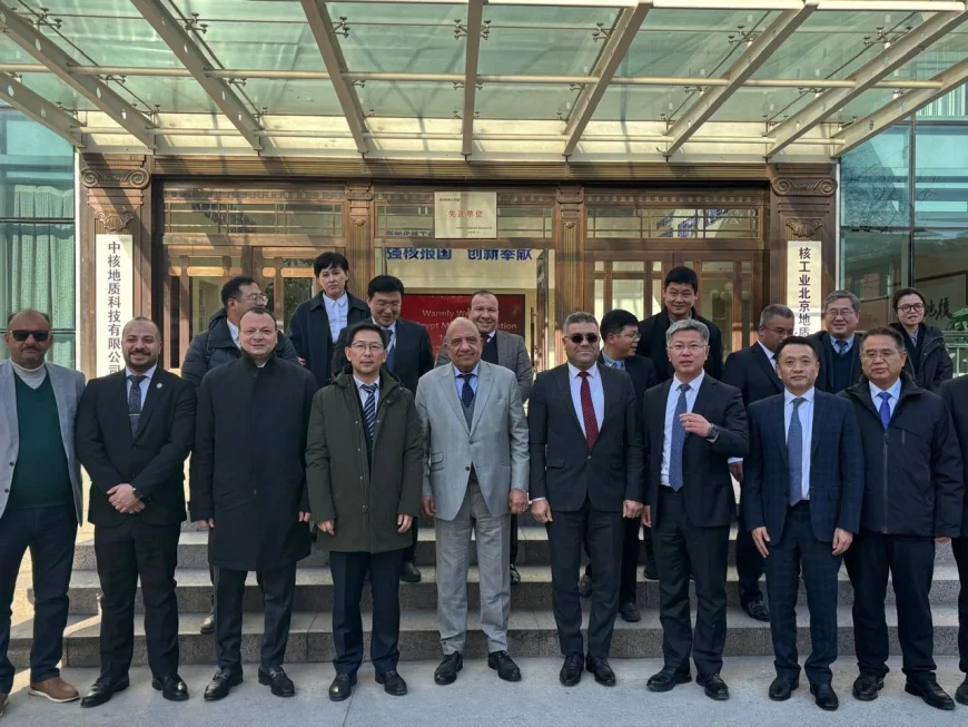 وزير الكهرباء يبحث مع «الوطنية الصينية للطاقة النووية» التعاون في مجالات الاستكشاف والاستخراج والبحث العلمي