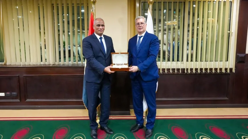 وزير البترول يكرّم المهندس إبراهيم مكي بمناسبة انتهاء فترة عمله رئيسًا لـ«إيكم»