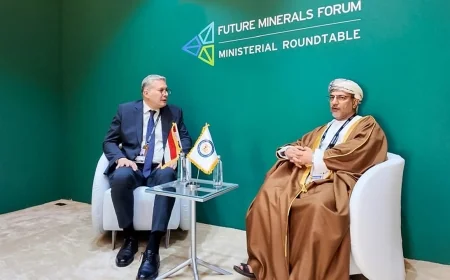 وزير البترول يبحث مع سلطنة عُمان تبادل الخبرات وتعزيز التعاون في قطاع التعدين والبترول