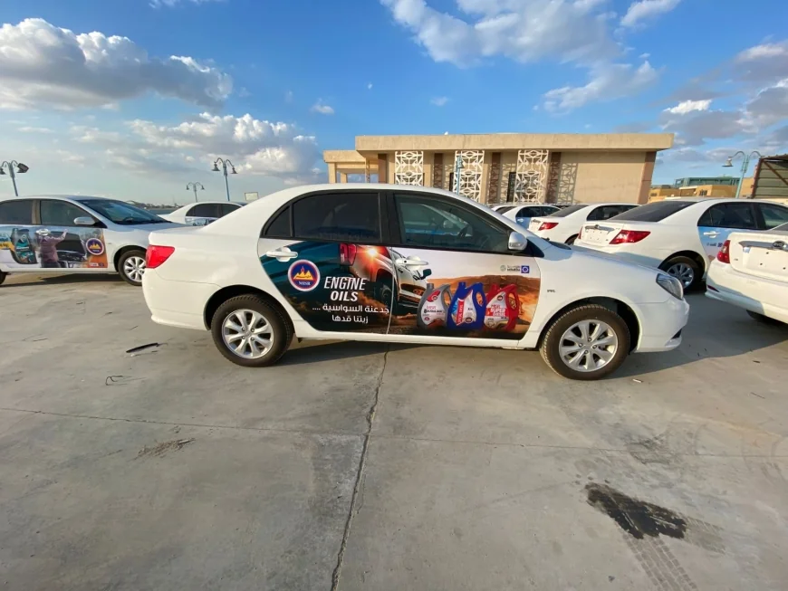 مصر للبترول تشارك في توزيع الدفعة الرابعة من سيارات التاكسي بالسويس ضمن مبادرة «الأمان والتوفير»