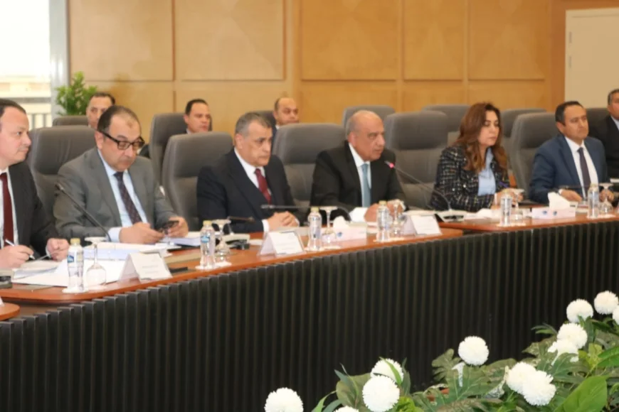 المجلس الأعلى للطاقة يناقش توفير ورفع قدرات الطاقة لمشروعات صناعية استراتيجية دعمًا للتنمية المستدامة