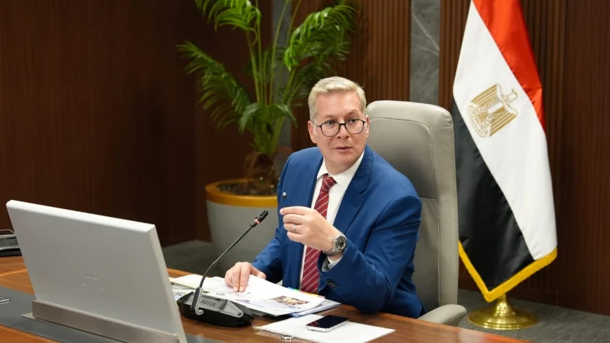 وزير البترول يعتمد الموازنات الاستثمارية لشركتي السويس والنصر للبترول للعام المالي 2026/2027