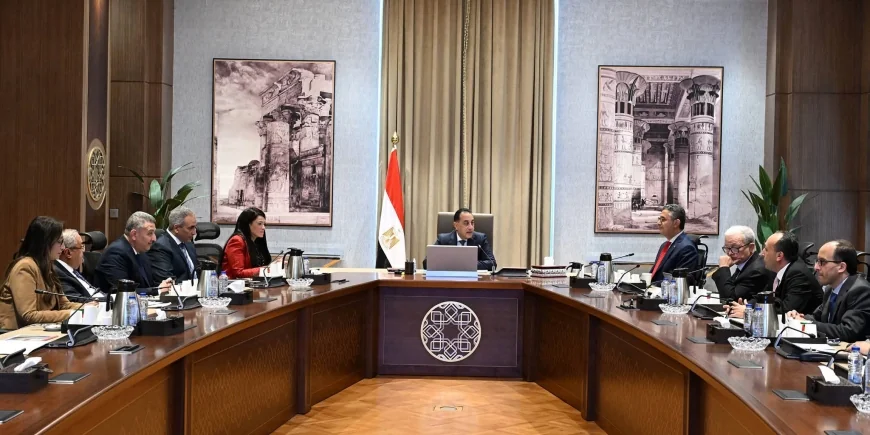 رئيس الوزراء يتابع جهود إعادة هيكلة وتطوير الأداء المالي للهيئة العامة للسلع التموينية