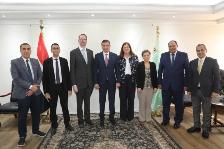 وزير الزراعة يبحث التعاون الزراعي مع وفد دنماركي لتعزيز الإنتاج الحيواني والطب البيطري