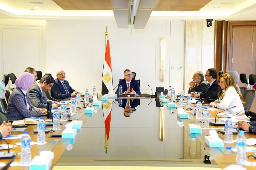 وزير التخطيط والتنمية الاقتصادية يعقد اجتماعًا لمتابعة الخطة السنوية وخطة المدى المتوسط