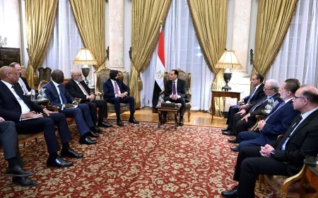 رئيس الوزراء يلتقي رئيس مجموعة البنك الدولي في زيارته الأولى لمصر لبحث دعم الإصلاح الاقتصادي وزيادة النمو والتشغيل