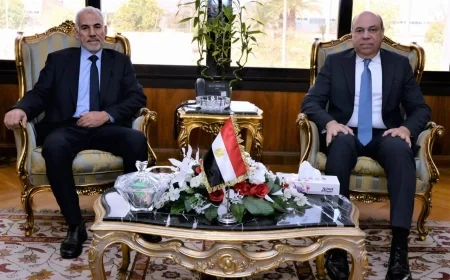 وزير الطيران المدني يشهد توقيع مذكرة تفاهم مصرية-ليبية لتعزيز التكامل في إدارة المجال الجوي