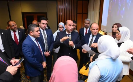 وزير العمل يؤكد الشراكة مع القطاع الخاص لتطبيق قانون العمل الجديد وتعزيز بيئة العمل اللائقة