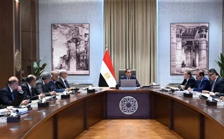 مصطفى مدبولي يتابع تداعيات التصعيد العسكري بالمنطقة وتأثيراته على سلاسل الإمداد العالمية بحضور محافظ البنك المركزي