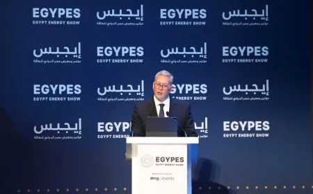 وزير البترول كريم بدوي يرحب بالسيسي ورئيس قبرص في افتتاح إيجبس 2026