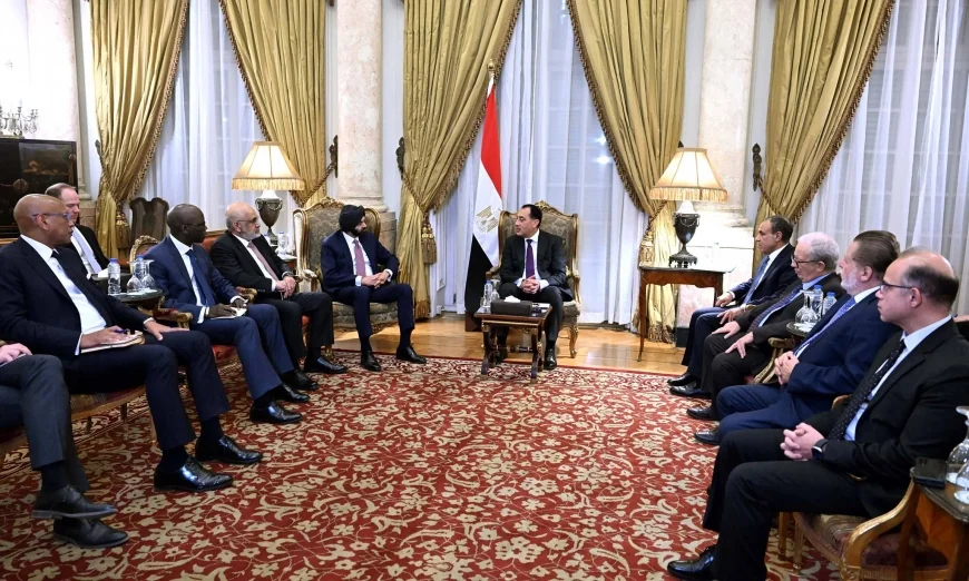 رئيس الوزراء يلتقي رئيس مجموعة البنك الدولي في زيارته الأولى لمصر لبحث دعم الإصلاح الاقتصادي وزيادة النمو والتشغيل