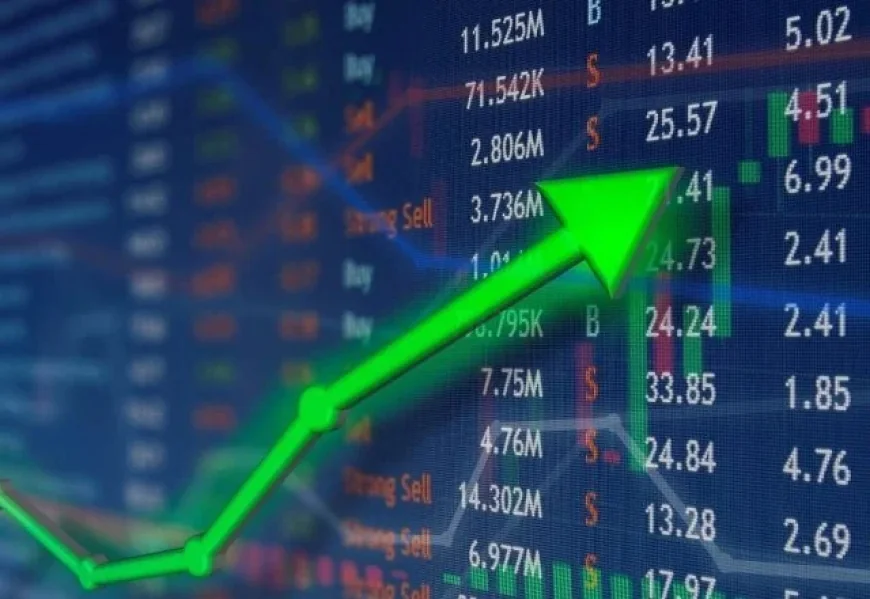 تباين أداء مؤشرات البورصة المصرية في مستهل تعاملات اليوم