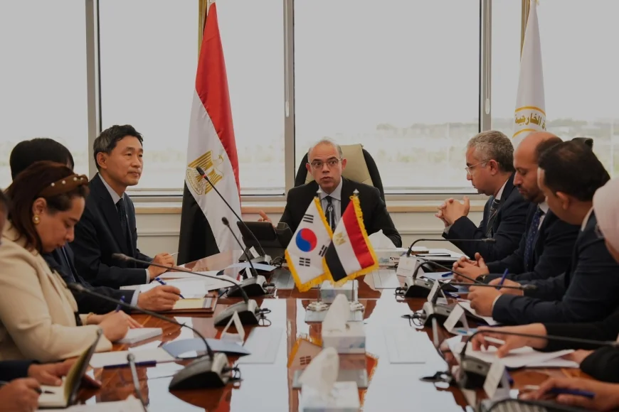وزير الاستثمار يبحث مع كوريا الجنوبية تعزيز الشراكة الاقتصادية وفرص الاستثمار والتجارة بين البلدين