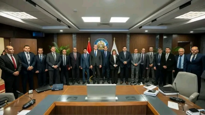 وزير البترول: سداد مستحقات الشركاء يعزز ثقة المستثمرين.. ومزايدة عالمية جديدة للبحث عن الغاز في غرب المتوسط خلال