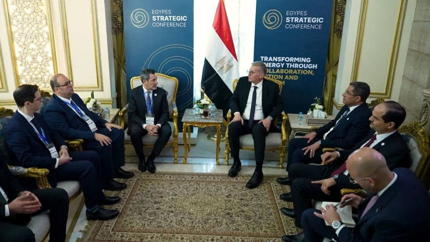 تعزيز التعاون في الحفر الأفقي بين وزارة البترول وSLB لزيادة الإنتاج البترولي في مصر