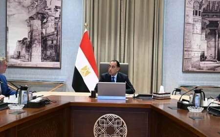 مدبولي يبحث مع وزير البترول تأمين المخزون الاستراتيجي وخطة حفر أكثر من 100 بئر استكشافية خلال 2026