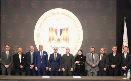 وزير الاستثمار يشهد اتفاقية تسوية بين المساهمين الرئيسيين في شركة مصر إيطاليا القابضة
