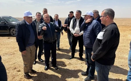 وزير النقل والكهرباء يتفقدان جبل الجلالة لاستغلاله في مشروعات طاقة الرياح بالسويس