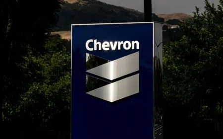 رونشيف كورب (Chevron Corp) تعلن تراجع إنتاجها العالمي بنسبة 6% بسبب حرب إيران
