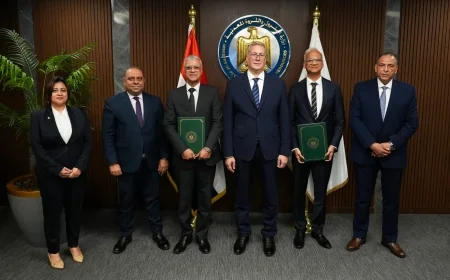 وزير البترول يشهد توقيع عقد توريد الفوسفات للمجمع الصناعي الجديد بالمنطقة الاقتصادية لقناة السويس