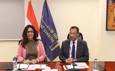 "الاتصالات والثقافة تطلقان مشروعات للتحول الرقمي والذكاء الاصطناعي"