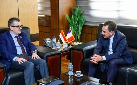 مصر وفرنسا تبحثان تداعيات الأزمة الجيوسياسية وتعزيز التعاون الاقتصادي ودعم الاستقرار المالي