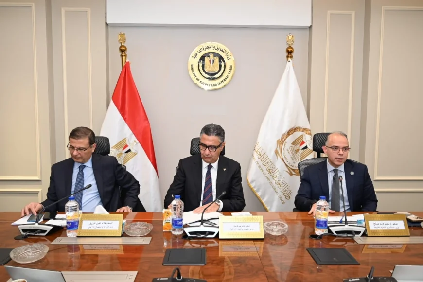 وزراء التموين والزراعة والاستثمار يبحثون آليات التكامل لتحقيق استقرار الأسواق وتعزيز التنمية الاقتصادية