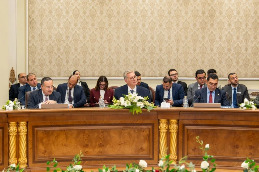 وزراء البترول والتعليم العالي والشباب يعقدون مائدة مستديرة في إيجبس 2026 لتمكين الكفاءات الشابة بقطاع الطاقة